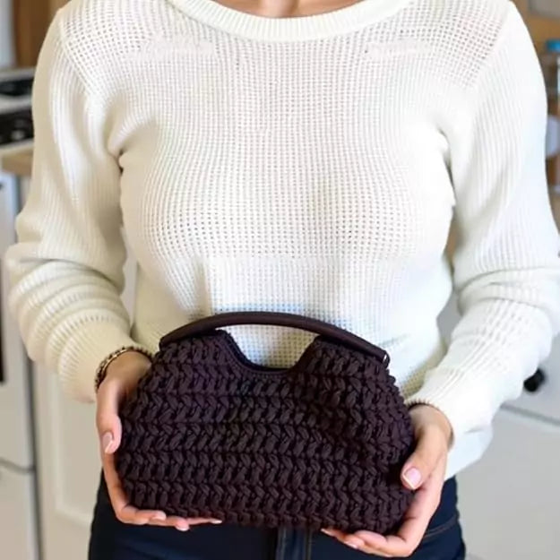 Bolsa Clutch; Mão; Elegante