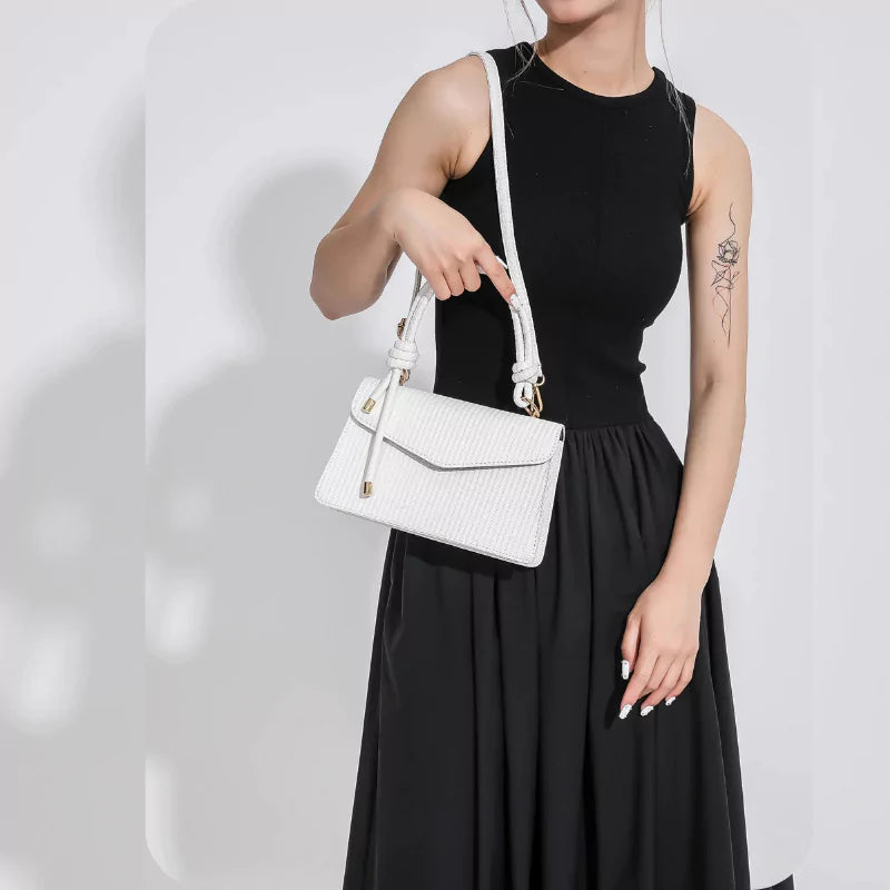 Bolsa Transversal Feminina; pequena; elegante