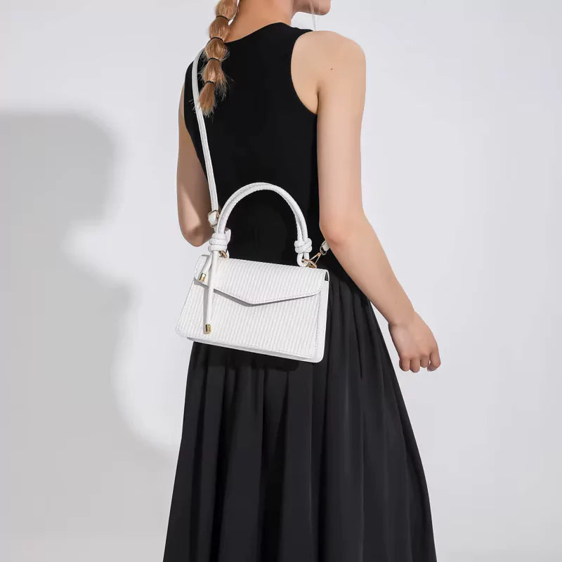 Bolsa Transversal Feminina; pequena; elegante