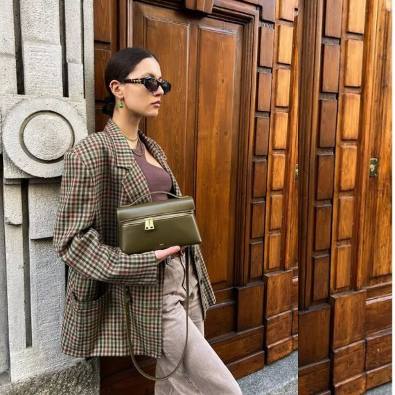 Bolsa de Mão Feminina,  Pequena, elegante